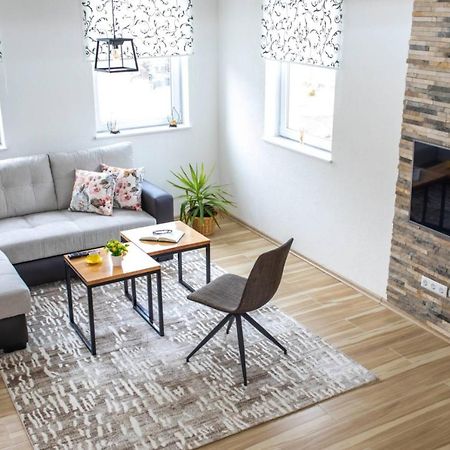 Apartman Uno ไยเซ ภายนอก รูปภาพ
